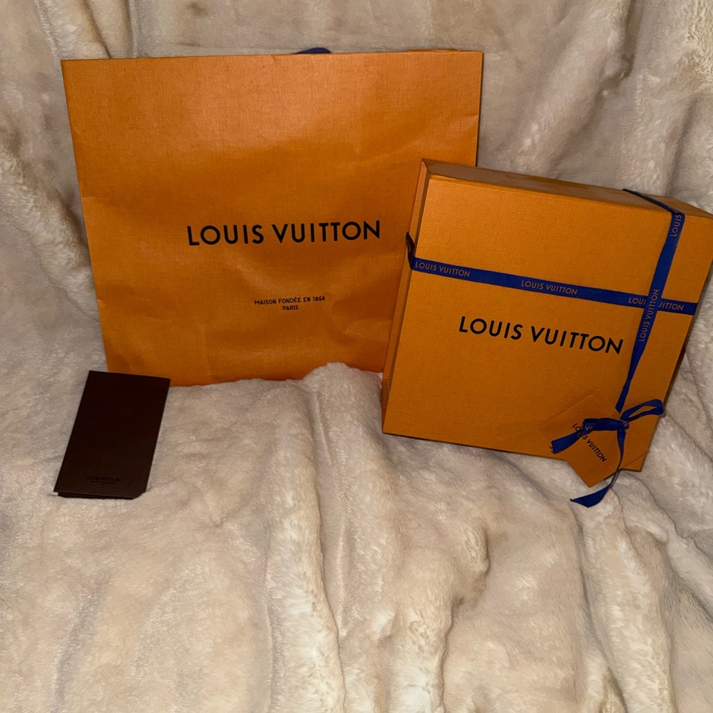 Louis Vuitton Orange Gift Set with Blue Accents